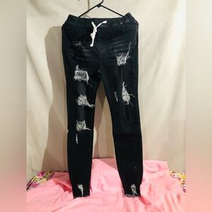 Women flamingo pull on black jean